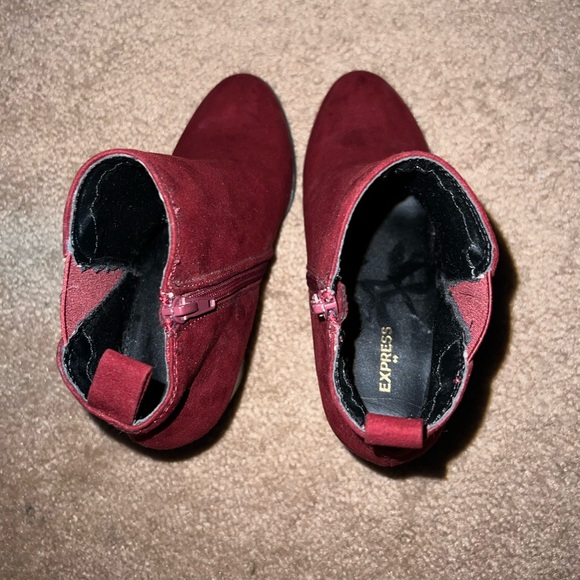 Express wine red suede booties - Picture 4 of 4